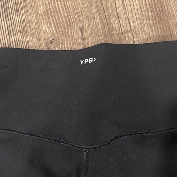 Abercrombie YPB Black Flared Yoga Pants - Picture 3 of 4